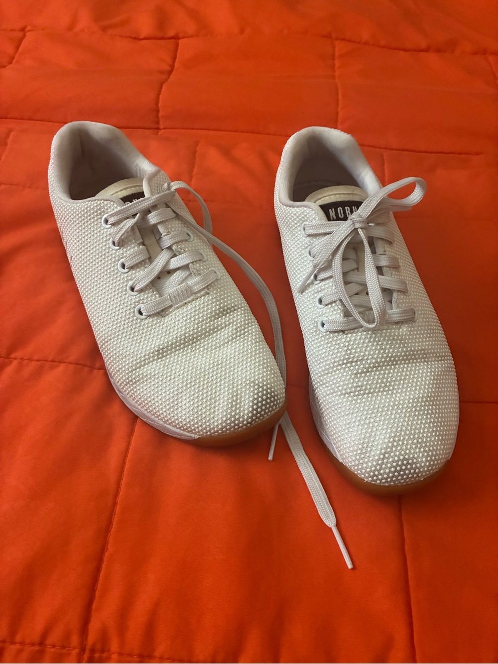 NOBULL Shoes M7/W9 White SuperFabric Trainer Sneakers Gum Sole Cross Training